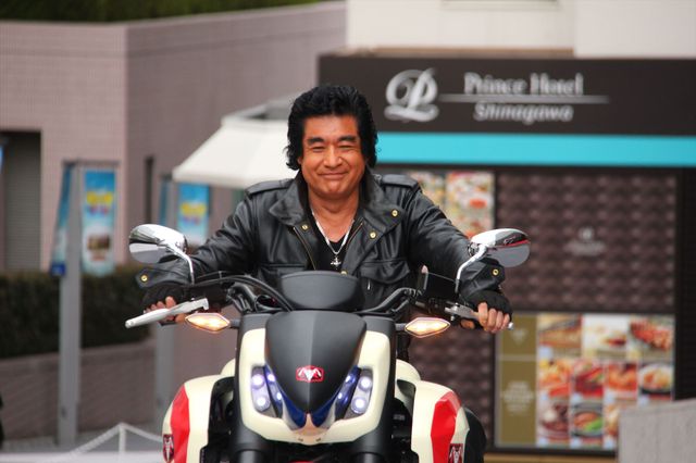 藤岡弘、愛車ネオサイクロン号に乗って登場！　アクションの後遺症も明かす　画像ギャラリー（32枚目）