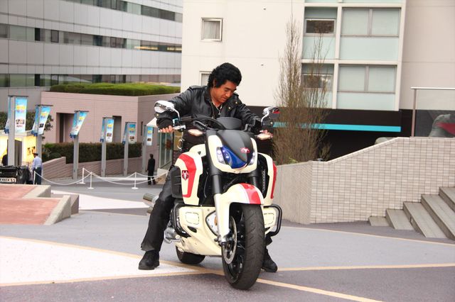 藤岡弘、愛車ネオサイクロン号に乗って登場！　アクションの後遺症も明かす　画像ギャラリー（34枚目）