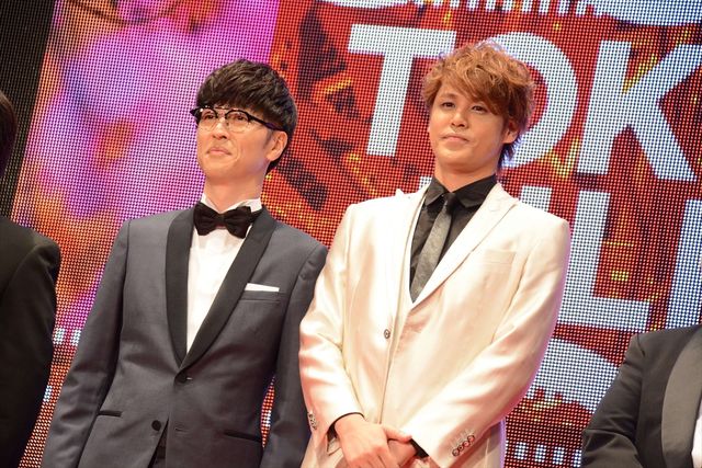 宮野真守＆櫻井孝宏、ゴジラと並んで笑顔！（2枚目）