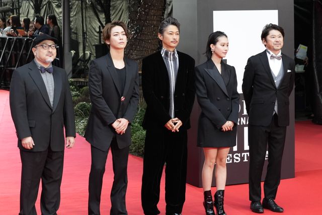 亀梨和也「外道の歌」で窪塚洋介、南沙良らとレッドカーペットに！（4枚目）