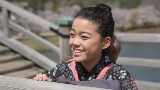 村上蘭の眼差しや笑顔に注目！