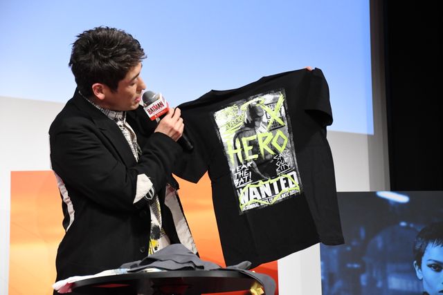 リドラー激似！ニューヨーク・嶋佐和也のコスプレに佐藤隆太も驚愕（8枚目）