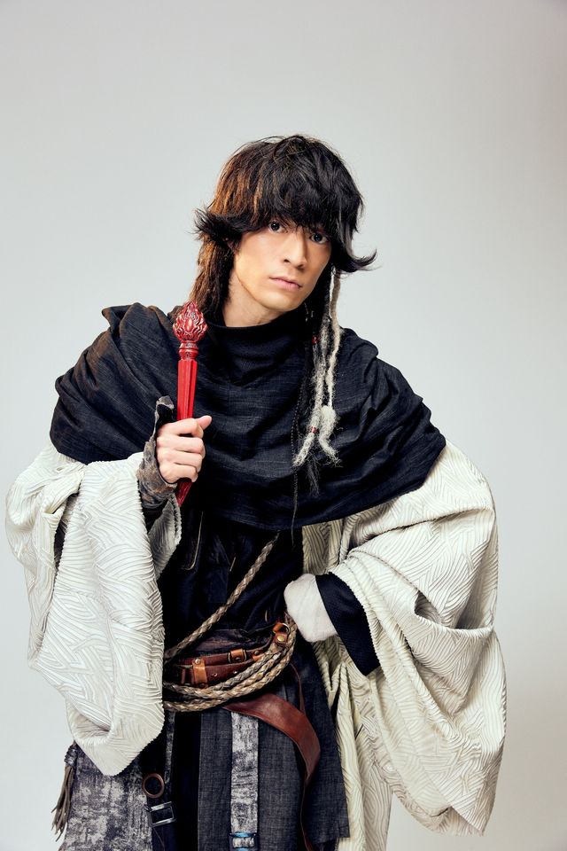 「仮面ライダーガッチャード」宮原華音が「牙狼＜GARO＞」参戦！最新作「東ノ界楼」衣裳ビジュアル（4枚目）