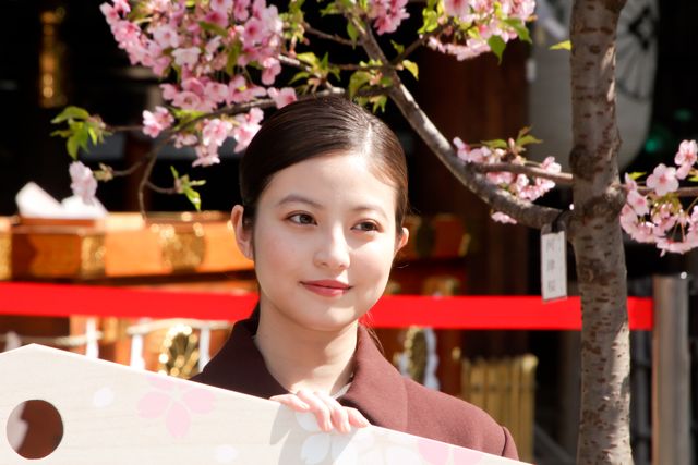 手を振る目黒蓮＆今田美桜！映画『わたしの幸せな結婚』大ヒット祈願イベント（7枚目）