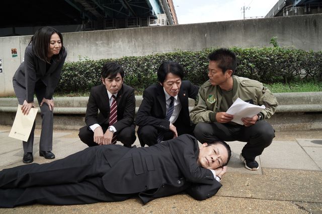 おぼん・こぼん、特命係と共演！「相棒season21」第6話「笑う死体」（8枚目）