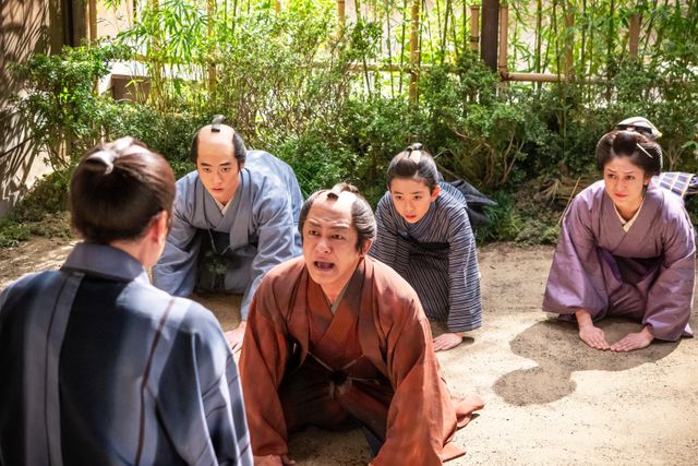 平沢常富（尾美としのり）が大活躍！「べらぼう」第12回場面写真（4枚目）