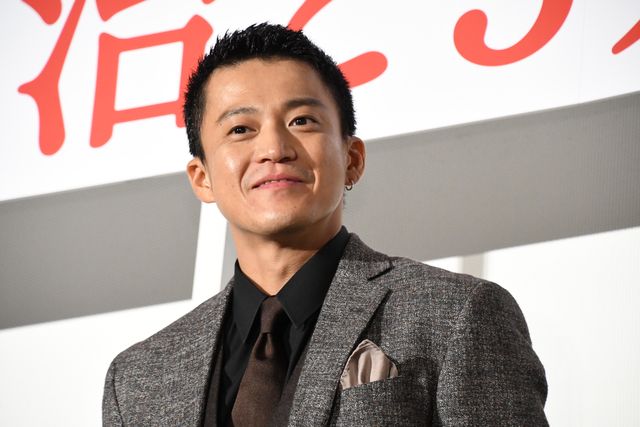 沢尻エリカ・二階堂ふみ、美麗ドレスで登壇『人間失格　太宰治と3人の女たち』公開記念舞台あいさつ：フォトギャラリー