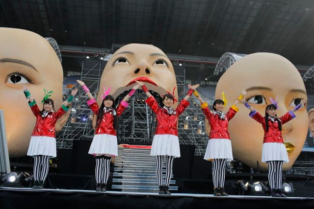 「ももクロ夏のバカ騒ぎ WORLD SUMMER DIVE 2013」フォトギャラリー（6枚目）