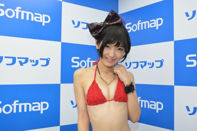 紅白ビキニで木嶋のりこ＆吉住はるなが周囲を魅了！フォトギャラリー（4枚目）