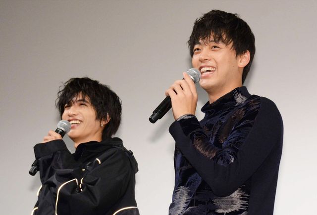 仲良すぎ！志尊淳＆竹内涼真、お互いを褒め合う『走れ！T校バスケット部』公開直前！ユニフォーム限定試写会（14枚目）