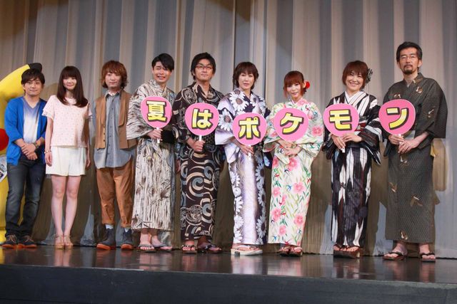 しょこたんの亡きパパ、娘の裸リボンのセクシージャケットに「あれはやりすぎ」と霊界からダメ出し!?　画像ギャラリー（2枚目）