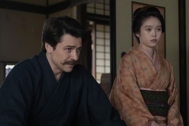 錦織（吉沢亮）は弟（杉田雷麟）と話して…朝ドラ「ばけばけ」第91回の場面写真（4枚目）