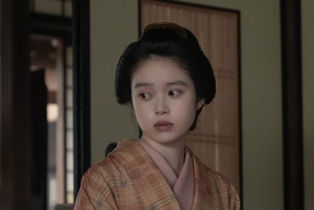 錦織（吉沢亮）は弟（杉田雷麟）と話して…朝ドラ「ばけばけ」第91回の場面写真（5枚目）