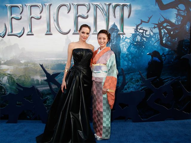 上戸彩、憧れのアンジーと初対面で感動！フォトギャラリー：フォトギャラリー