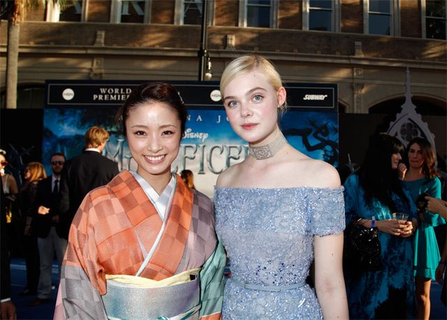 上戸彩、憧れのアンジーと初対面で感動！フォトギャラリー（3枚目）