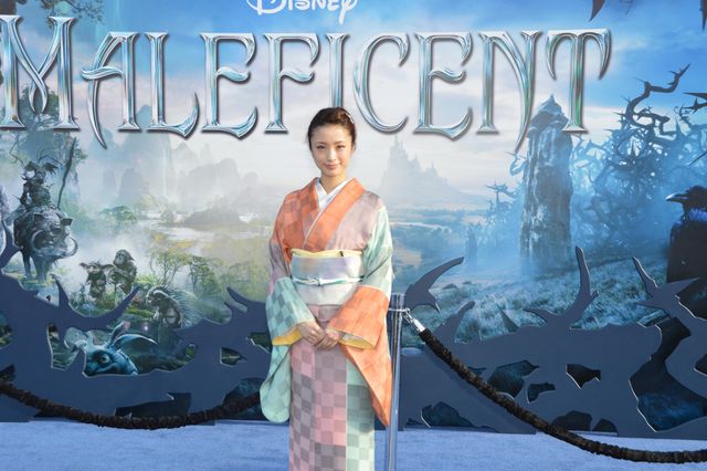 上戸彩、憧れのアンジーと初対面で感動！フォトギャラリー（4枚目）