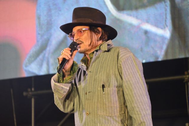 ジョニー・デップ＆平田広明、約10年ぶりに再会！「東京コミコン2025」セレブステージ（8枚目）