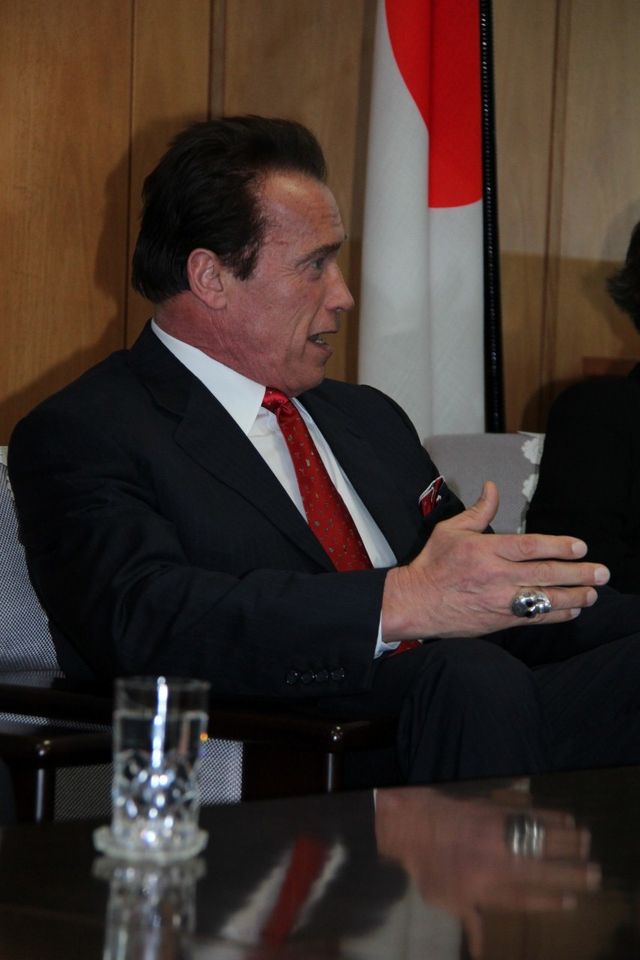 シュワちゃん、石原伸晃環境大臣と対談！フォトギャラリー（4枚目）