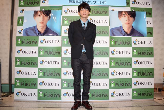 イケメン俳優・吉沢亮、21歳バースデーに「今年はモテたい！」宣言　画像ギャラリー：フォトギャラリー