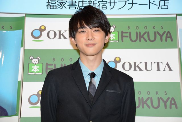 イケメン俳優・吉沢亮、21歳バースデーに「今年はモテたい！」宣言　画像ギャラリー（6枚目）