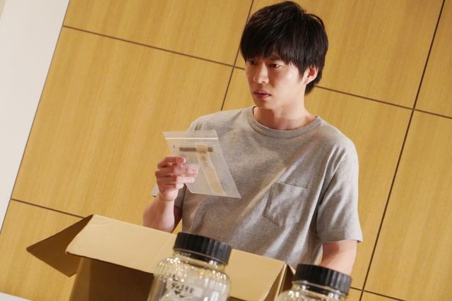 翔太が木下の部屋に…「あなたの番です」12話場面カット（6枚目）