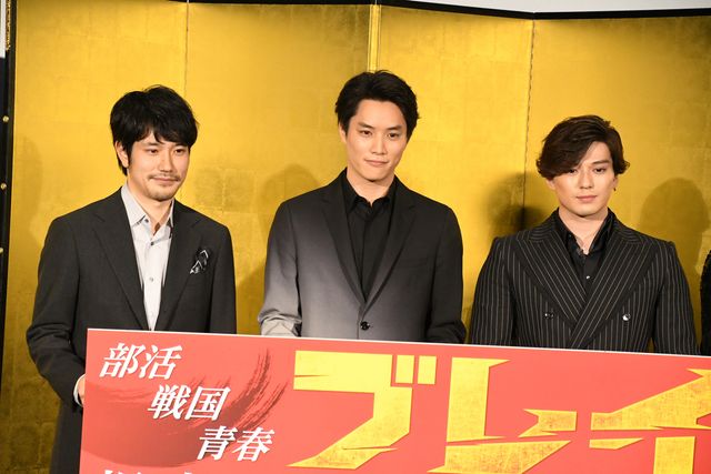 新田真剣佑主演『ブレイブ　－群青戦記－』初日舞台あいさつ（11枚目）