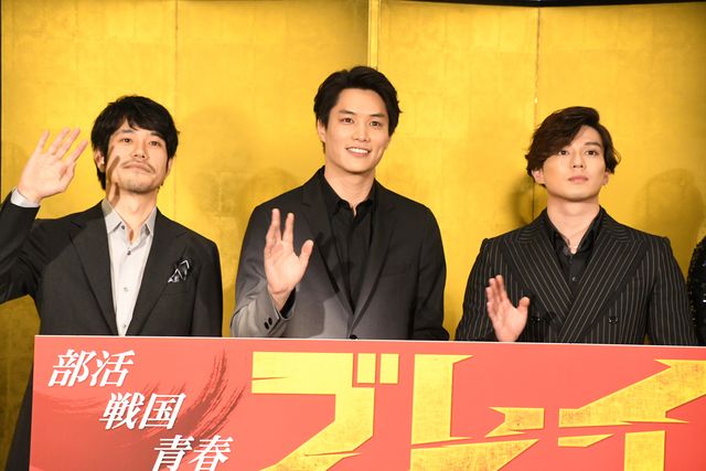 新田真剣佑主演『ブレイブ　－群青戦記－』初日舞台あいさつ（12枚目）