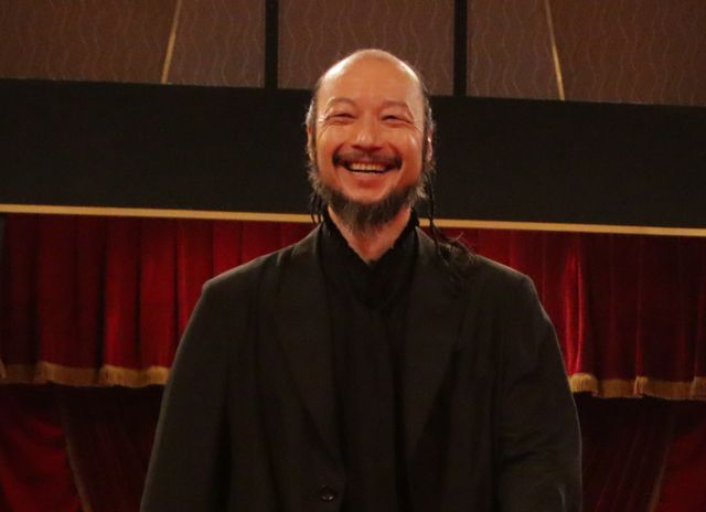 レッドカーペットに登壇した河内大和