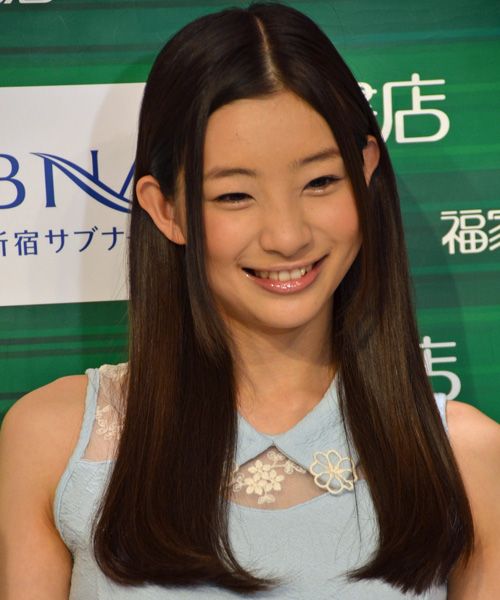 足立梨花最新写真集「ADAJIRING」フォトギャラリー（3枚目）