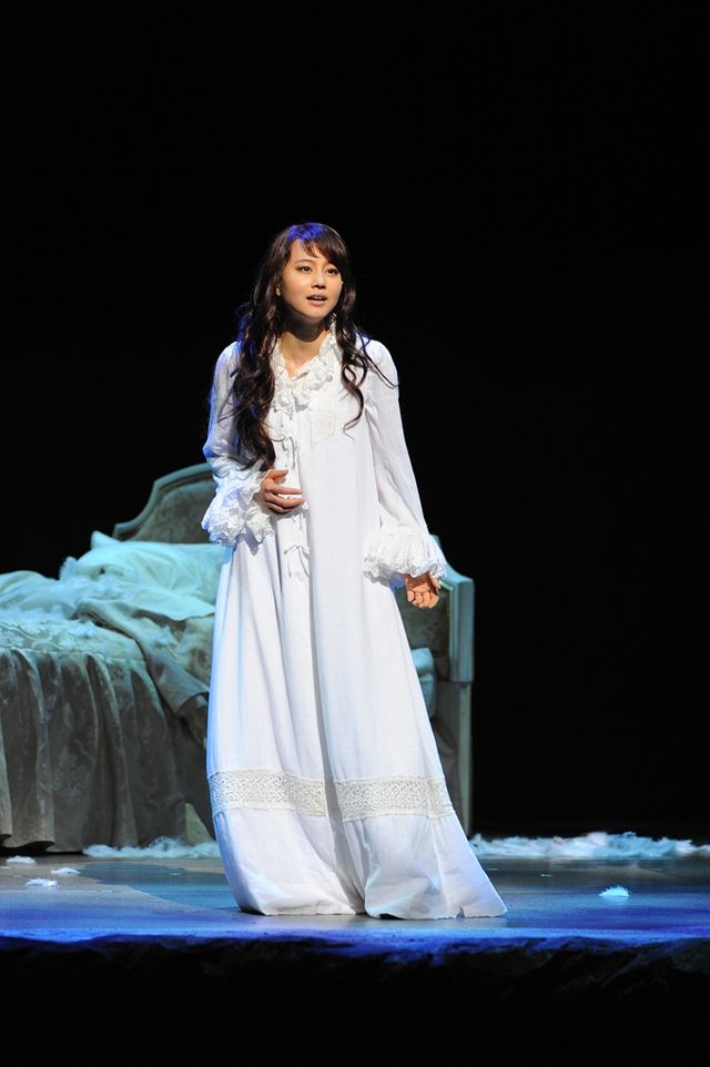 堀北真希＆山本耕史、結婚のきっかけとなった舞台「嵐が丘」フォトギャラリー（2枚目）