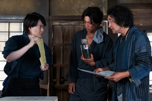 園子は可愛がられて…「らんまん」第82回の場面写真（2枚目）