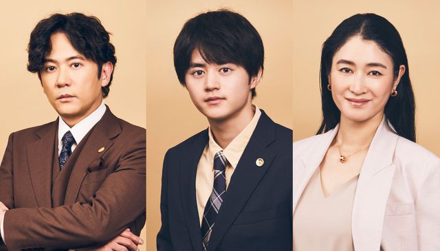 「リーガルビート」に出演する稲垣吾郎、鈴鹿央士、小雪、