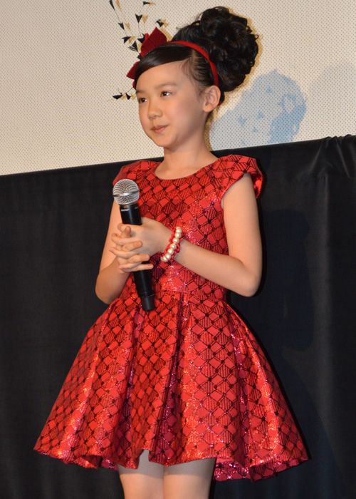 芦田愛菜のキュートな衣装！映画『円卓 こっこ、ひと夏のイマジン』初日舞台あいさつフォトギャラリー（3枚目）