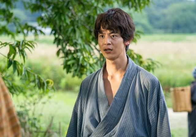 【画像12枚】小林虎之介＆北村一輝の姿も！新朝ドラ「風、薫る」第1回場面カットを一挙公開：フォトギャラリー