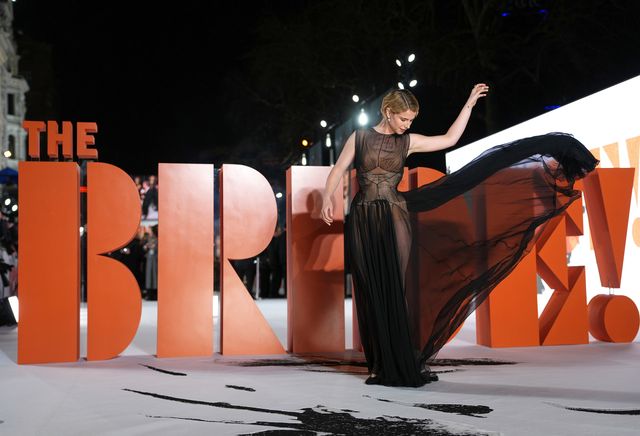 『ザ・ブライド！』ロンドン・プレミアでのジェシー・バックリー：フォトギャラリー