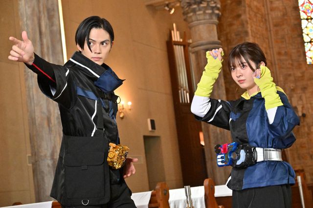 脱出への合言葉は…「仮面ライダーギーツ」第12話「謀略III：スロット★フィーバー」（3枚目）