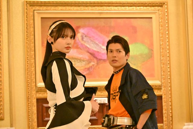 脱出への合言葉は…「仮面ライダーギーツ」第12話「謀略III：スロット★フィーバー」（5枚目）