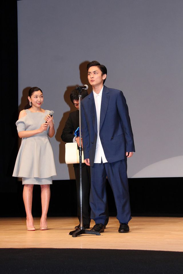 貫地谷しほり、ブルーリボン賞・主演女優賞受賞で涙の授賞式　画像ギャラリー（17枚目）