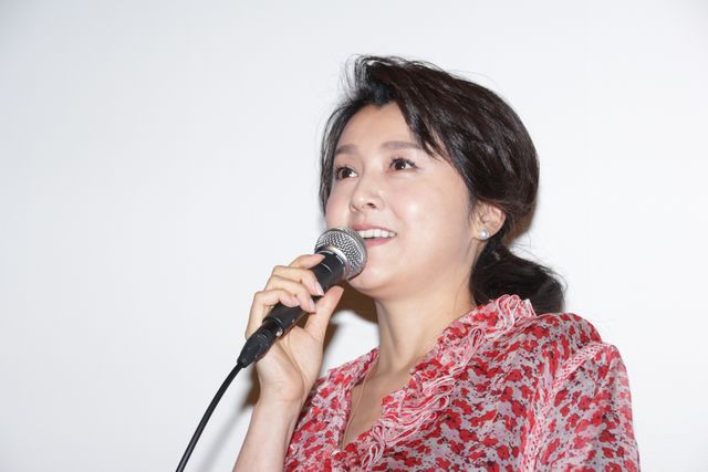 脚長っ！藤原紀香スラリと伸びた美脚！（5枚目）