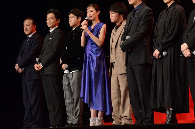 木村拓哉、長澤まさみら総勢17名登壇！映画『マスカレード・ホテル』完成披露試写会（16枚目）