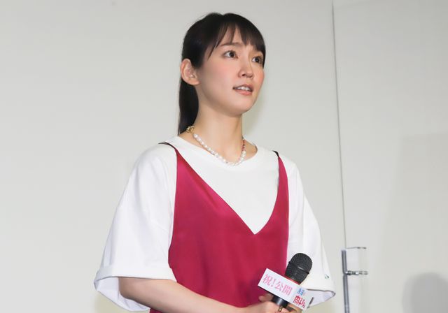 仲良し過ぎる！大竹しのぶと吉岡里帆『漁港の肉子ちゃん』トークイベント（7枚目）