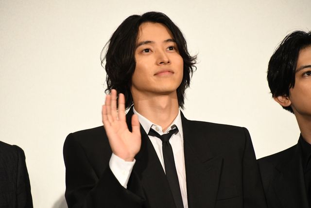 山崎賢人＆吉沢亮ら胸アツの『キングダム　運命の炎』初日舞台挨拶（18枚目）