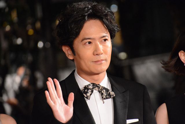 稲垣吾郎、手を振る姿がステキ！TIFFレッドカーペットに登場：フォトギャラリー