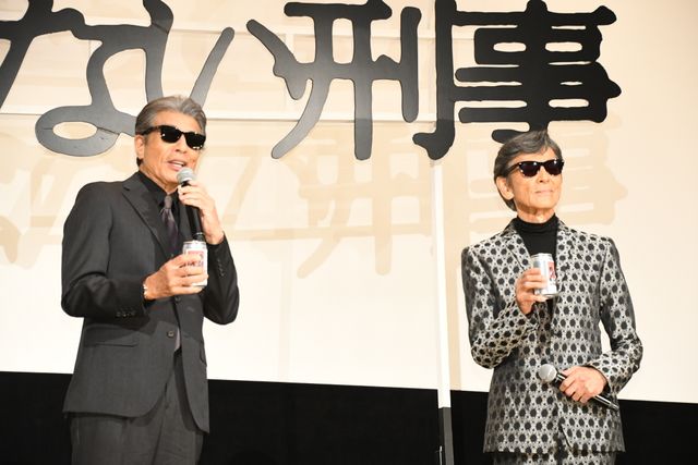 「あぶ刑事」タカ＆ユージ、客席入口からクールに登場！『帰ってきた　あぶない刑事』大ヒット御礼舞台あいさつ（6枚目）