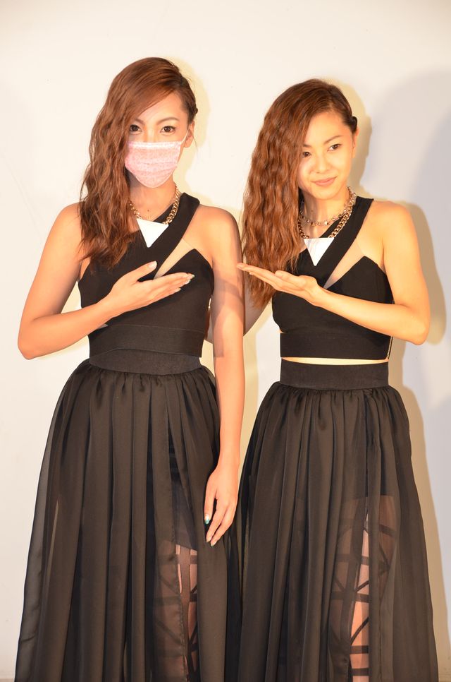 2人の倉木麻衣がご対面！倉木麻衣＆ざわちんフォトギャラリー：フォトギャラリー