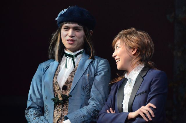 山本裕典、佐藤永典、原嶋元久、平野良らが女装！舞台「夜の姉妹」場面写真ギャラリー（6枚目）