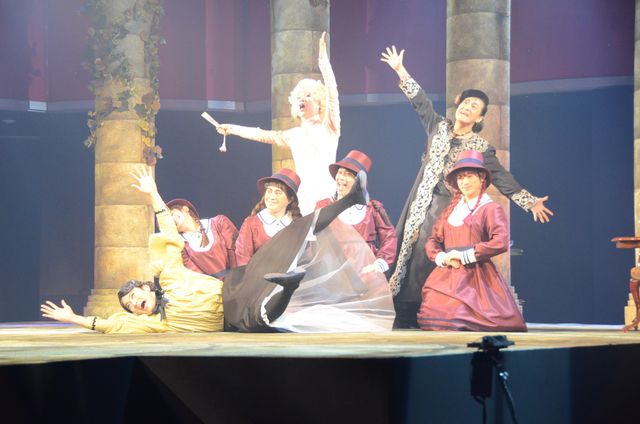 山本裕典、佐藤永典、原嶋元久、平野良らが女装！舞台「夜の姉妹」場面写真ギャラリー（25枚目）