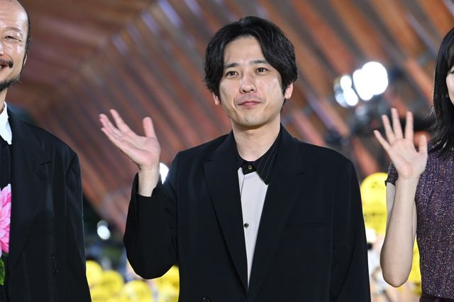 二宮和也、約650人に囲まれファンサービス！小松菜奈らと『8番出口』国内初イベント（3枚目）
