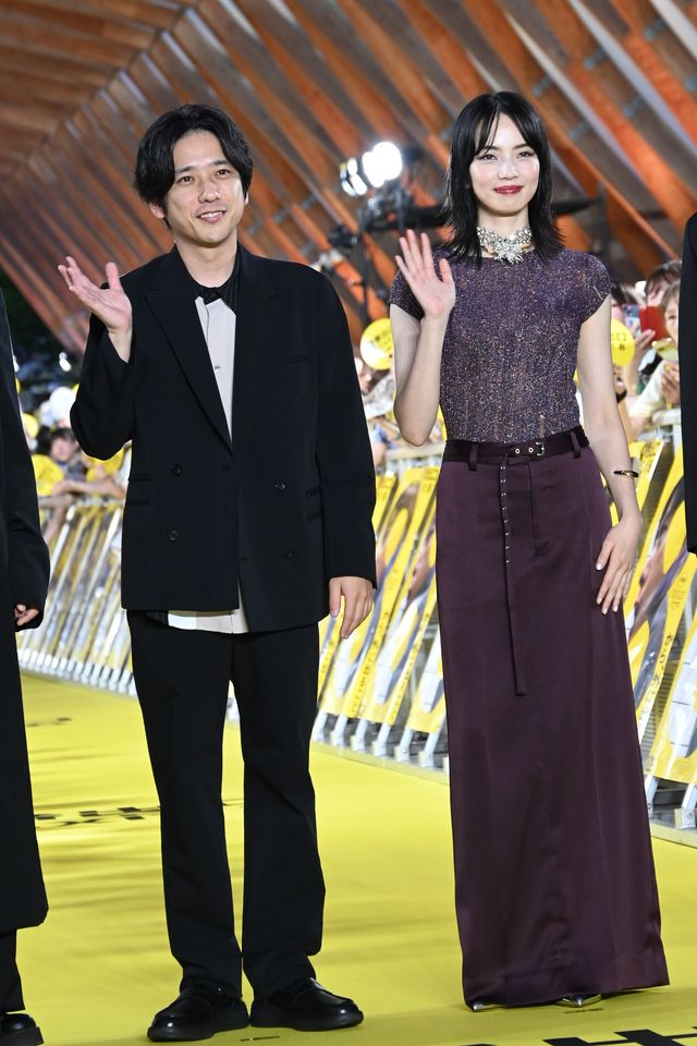 二宮和也、約650人に囲まれファンサービス！小松菜奈らと『8番出口』国内初イベント（4枚目）