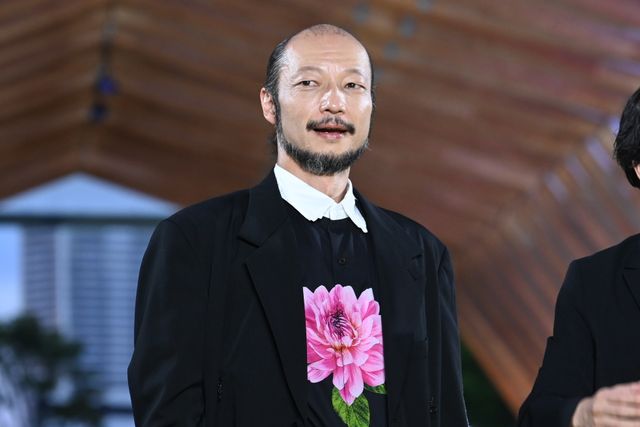 二宮和也、約650人に囲まれファンサービス！小松菜奈らと『8番出口』国内初イベント（19枚目）